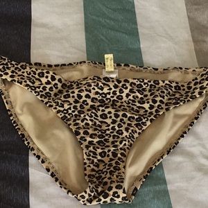 Leopard bikini bottom